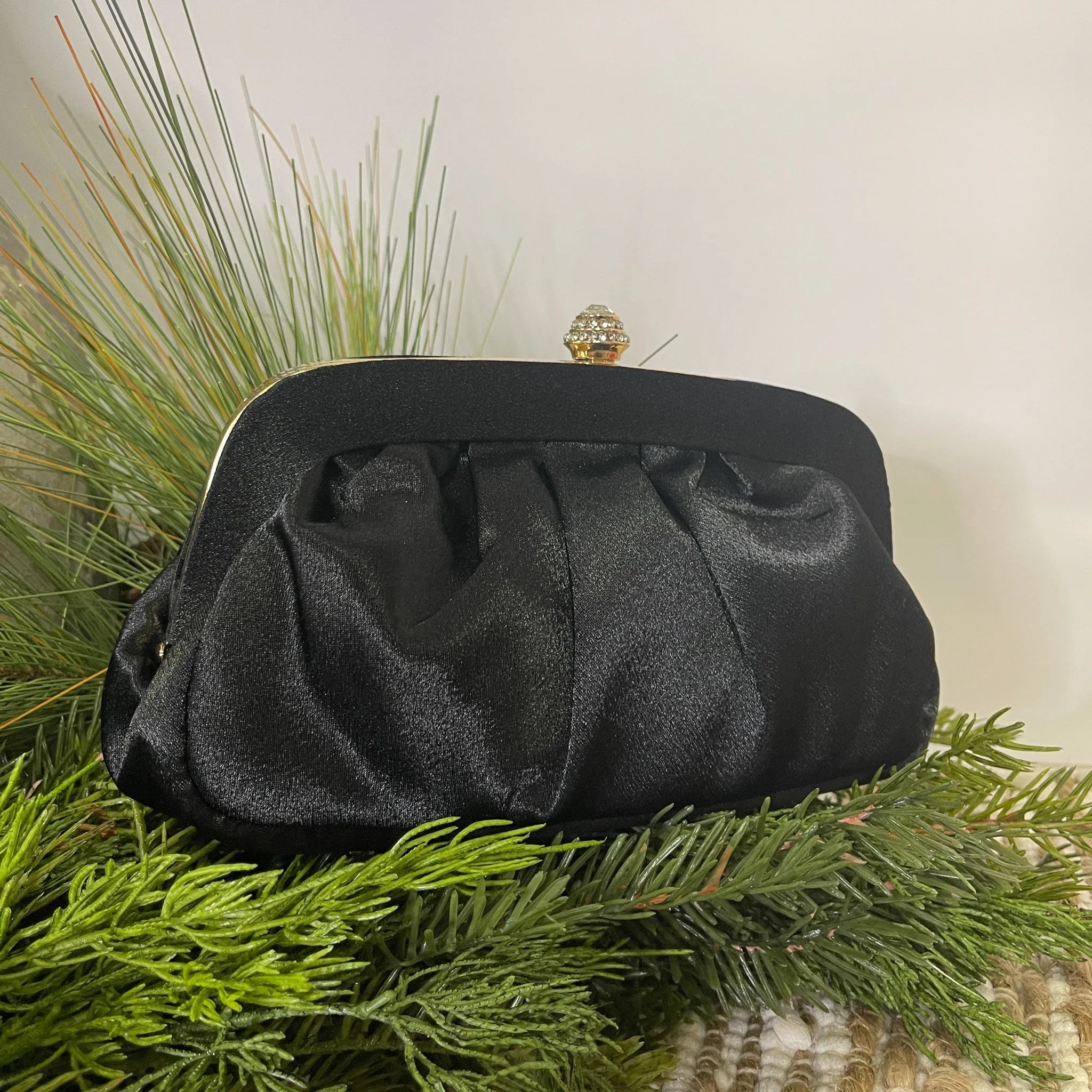 All Things Pretty Clutch