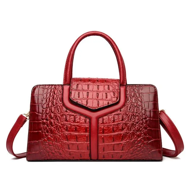 Auburnyx Exotic Chic Pouch