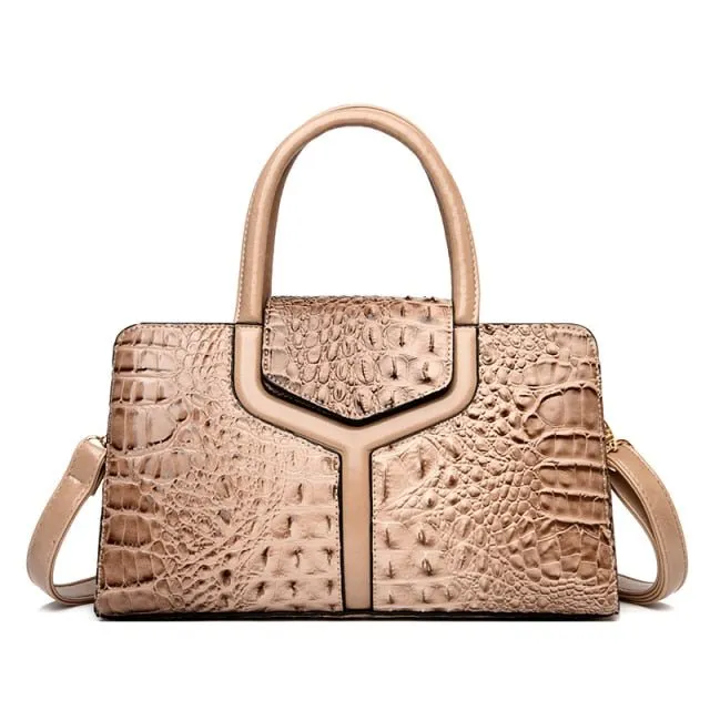 Auburnyx Exotic Chic Pouch
