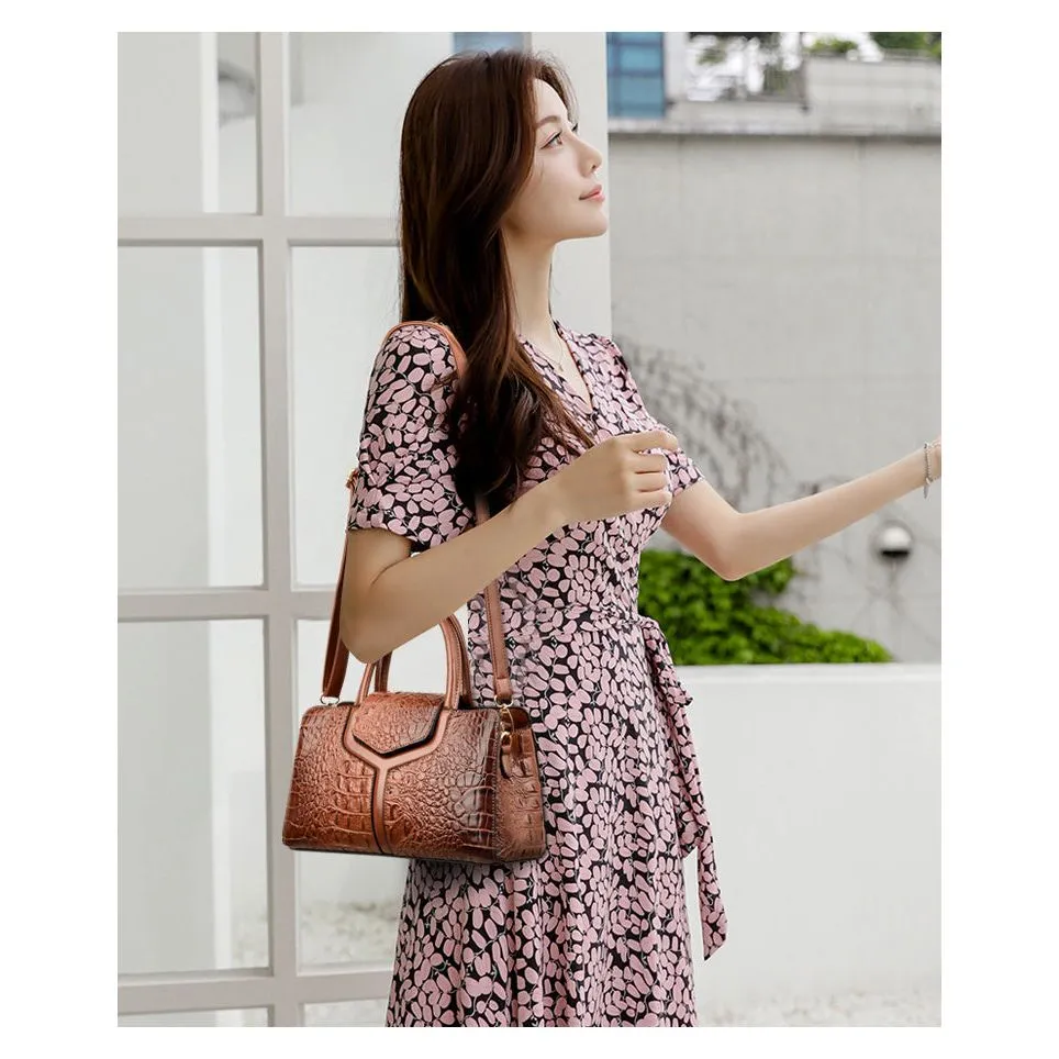 Auburnyx Exotic Chic Pouch
