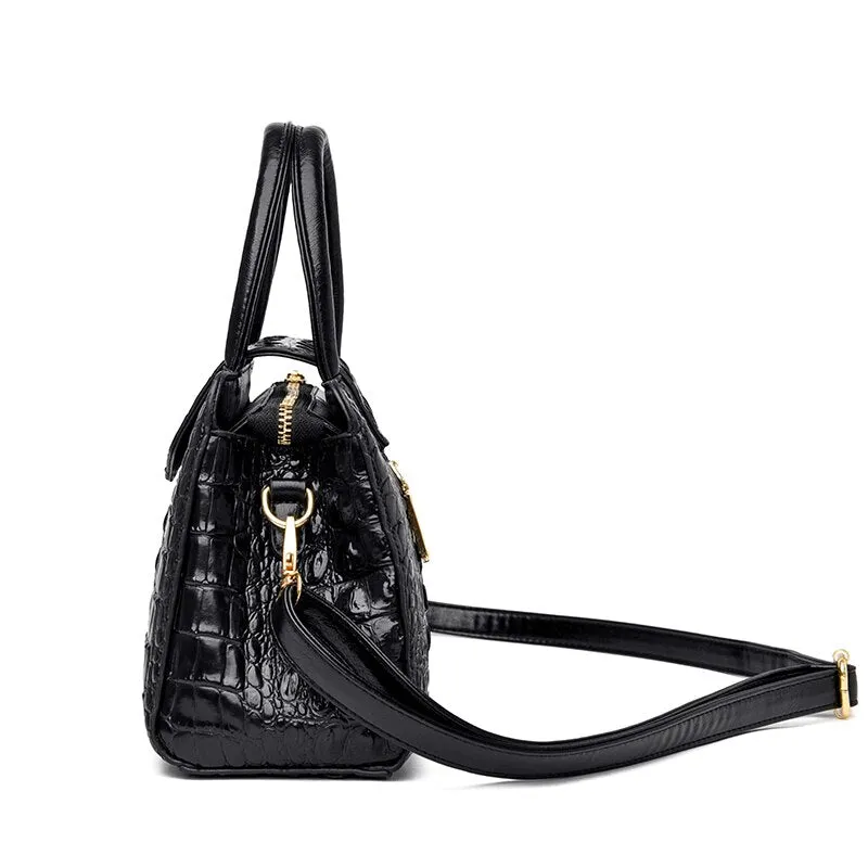 Auburnyx Exotic Chic Pouch