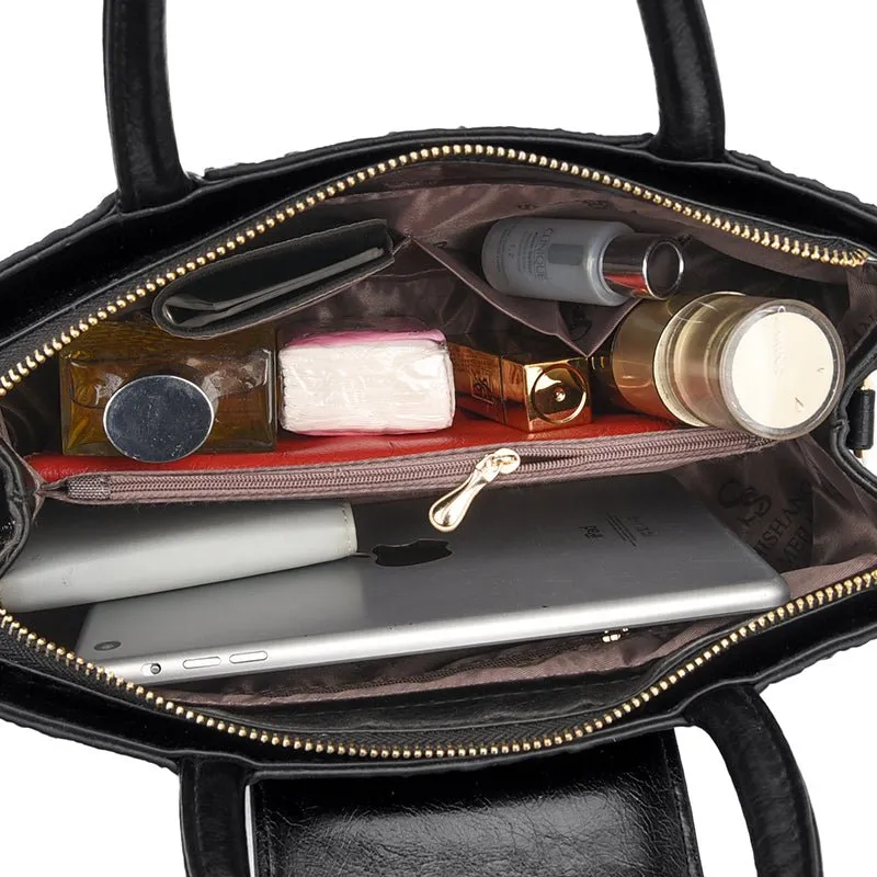 Auburnyx Exotic Chic Pouch