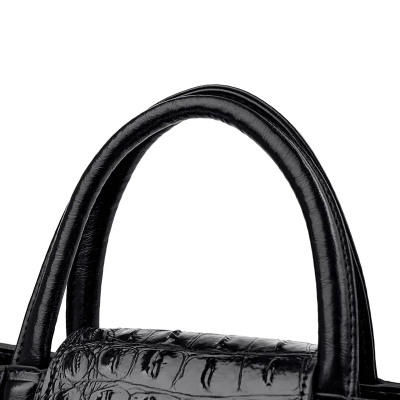 Auburnyx Exotic Chic Pouch