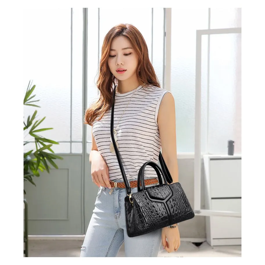Auburnyx Exotic Chic Pouch