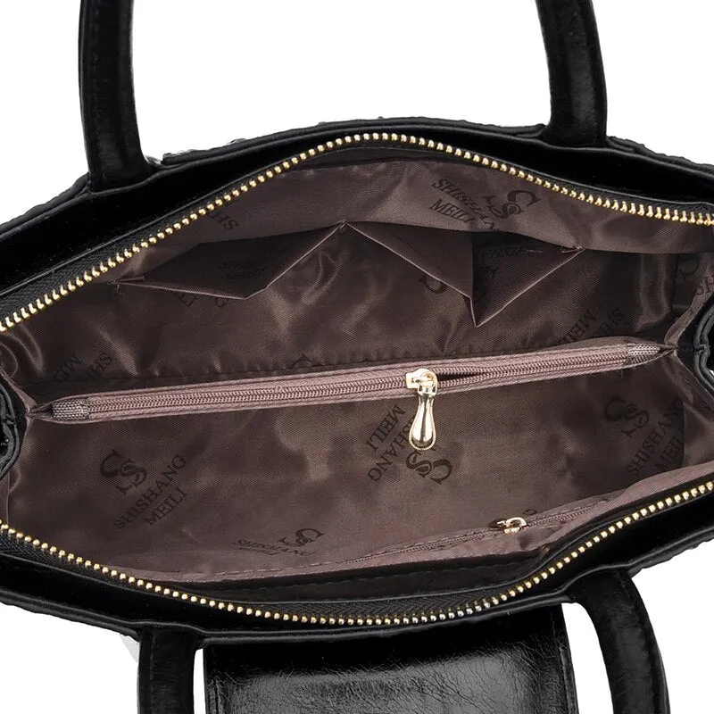 Auburnyx Exotic Chic Pouch