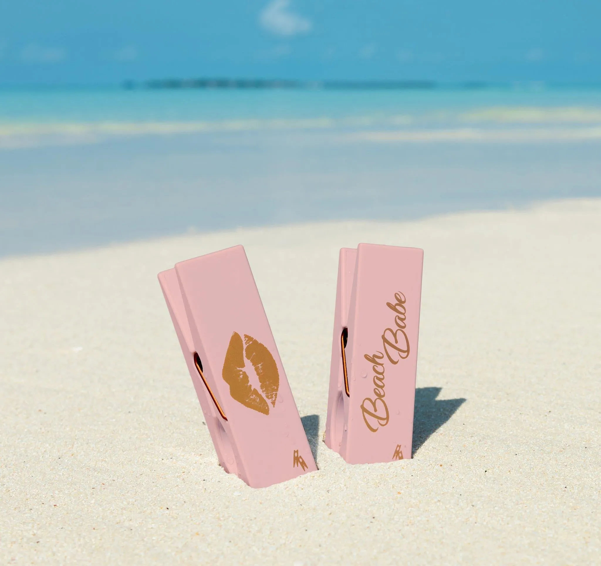 Beach Pool Towel Clips Beach Babe Lips Secure Bag Lounge Chair Protection Accessory LogoPeg
