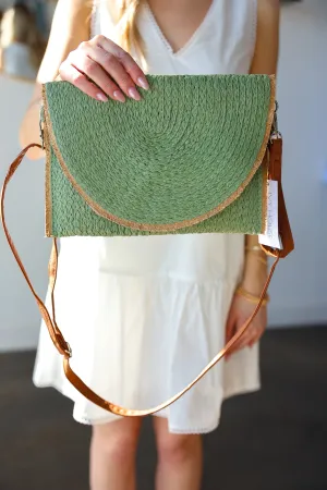 Frayed Trim Straw Crossbody/Clutch