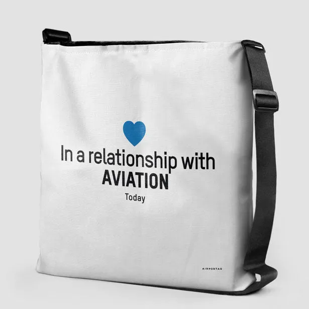 In a relationship with aviation - Tote Bag