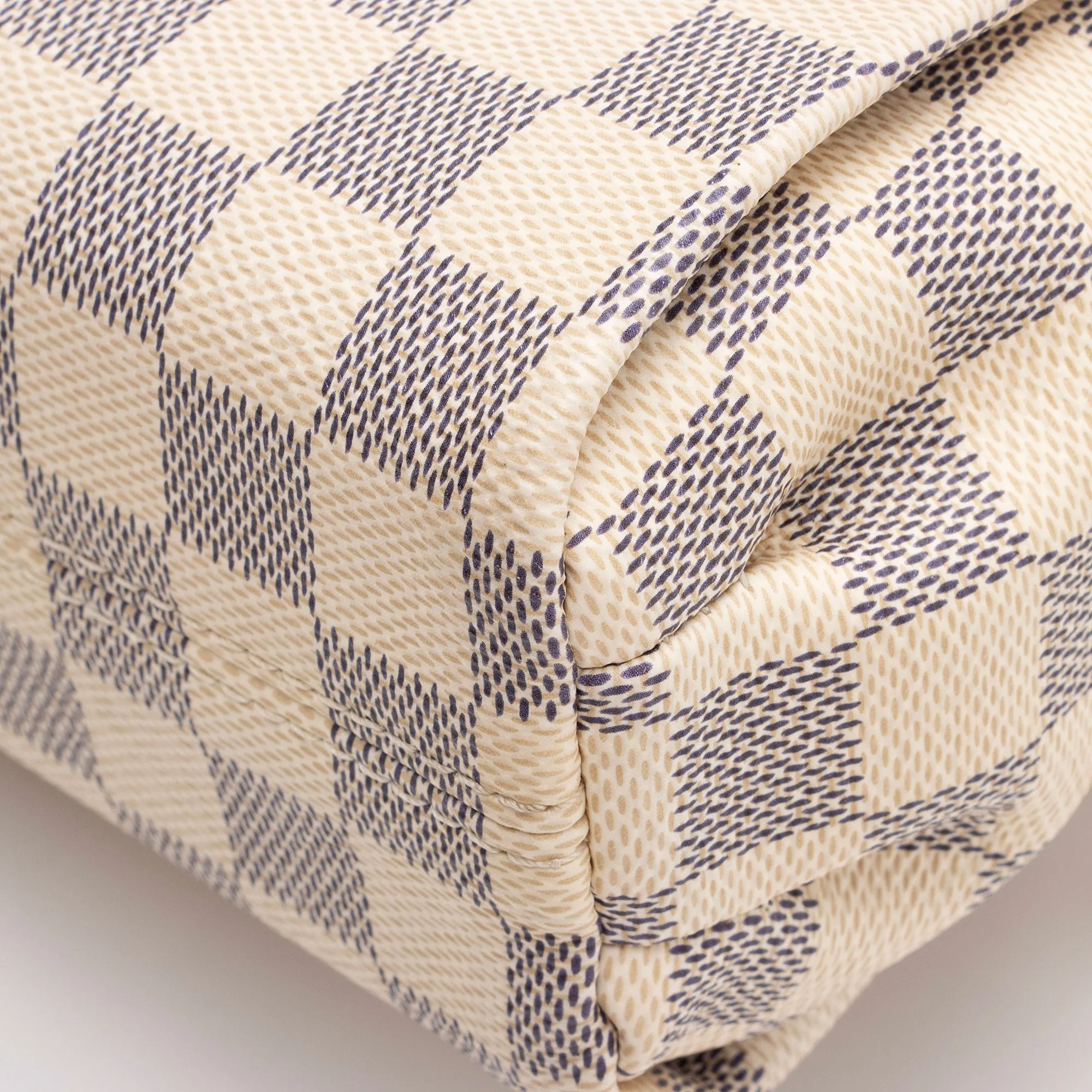 Louis Vuitton Damier Azur Croisette Shoulder Bag (SHF-SJuLJB)