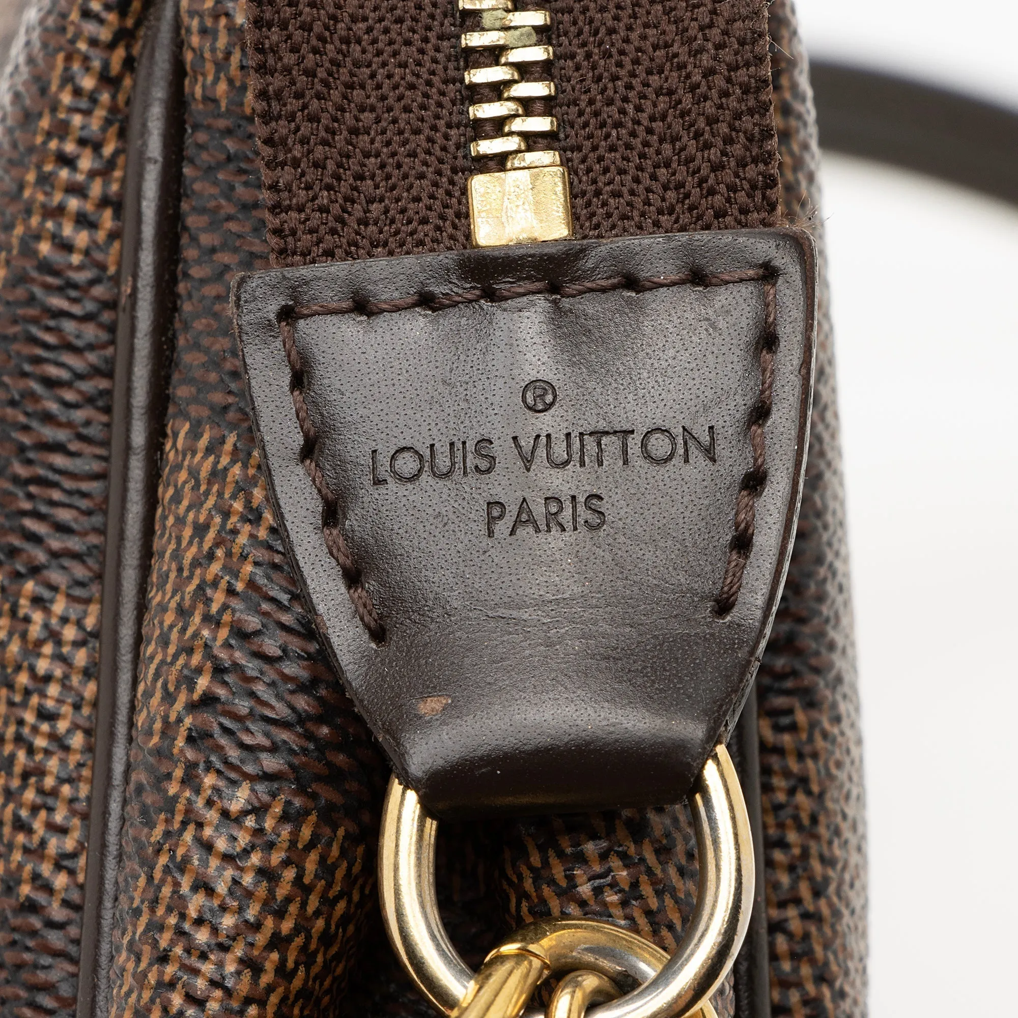 Louis Vuitton Damier Ebene Eva Clutch (SHF-22505)