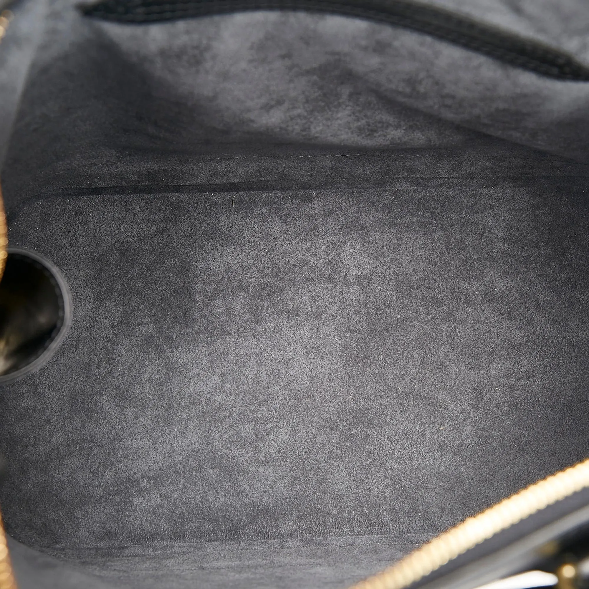 Louis Vuitton Epi Alma PM (SHG-TZ8qaf)
