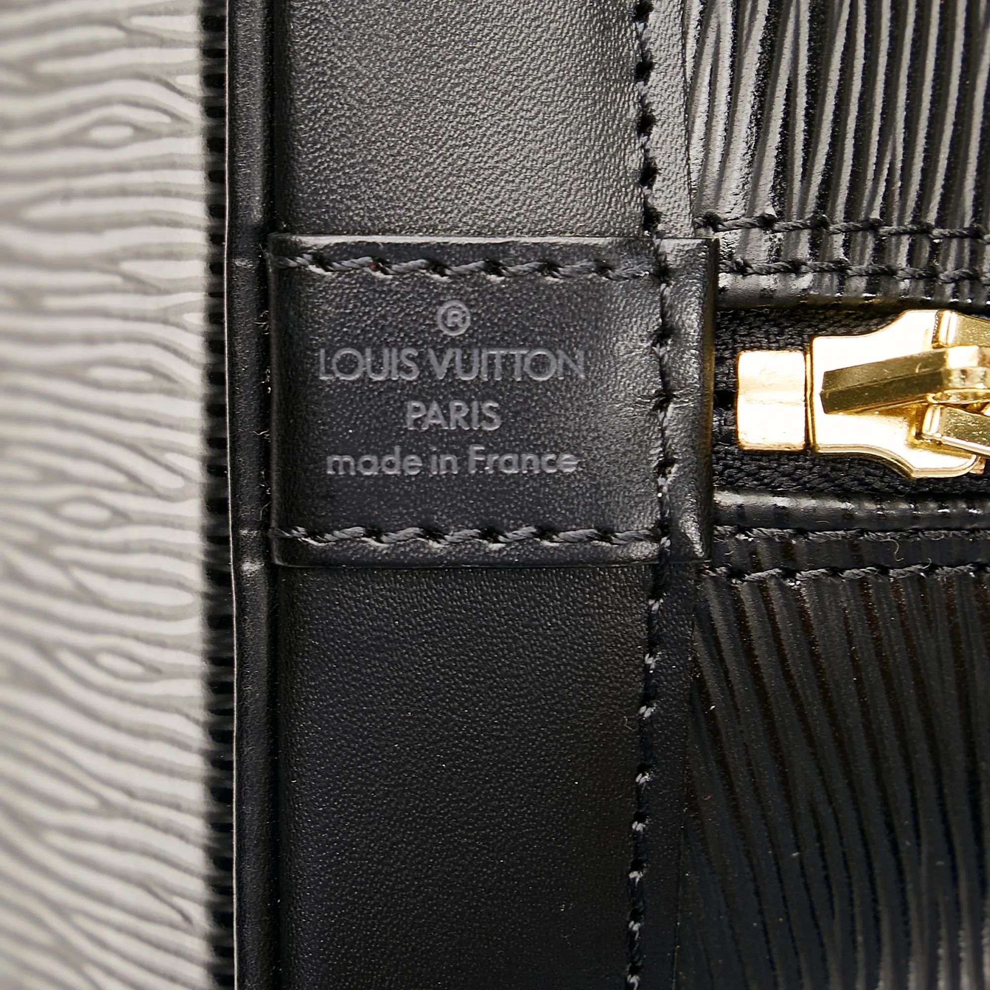 Louis Vuitton Epi Alma PM (SHG-TZ8qaf)