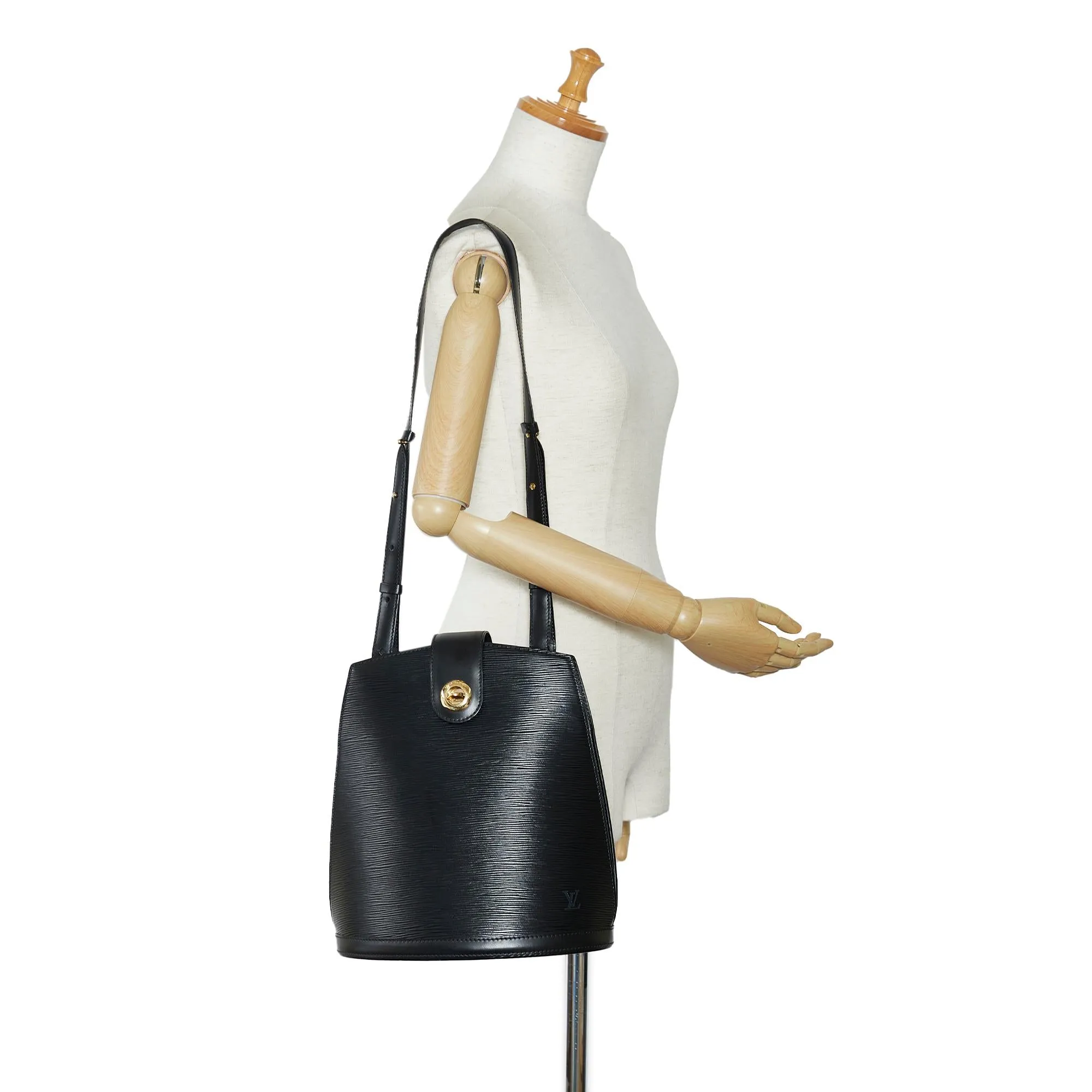 Louis Vuitton Epi Cluny (SHG-KJd9US)