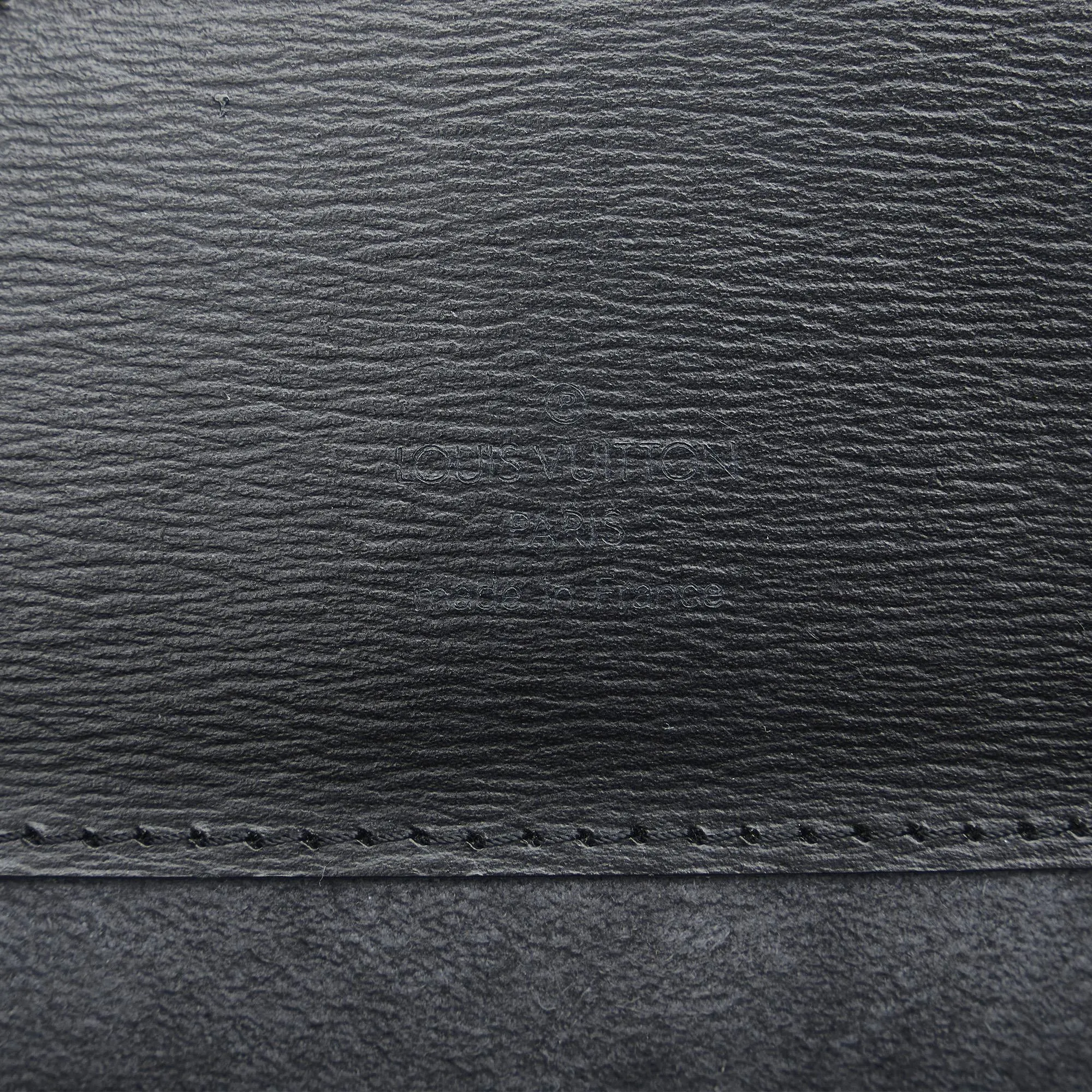 Louis Vuitton Epi Cluny (SHG-KJd9US)