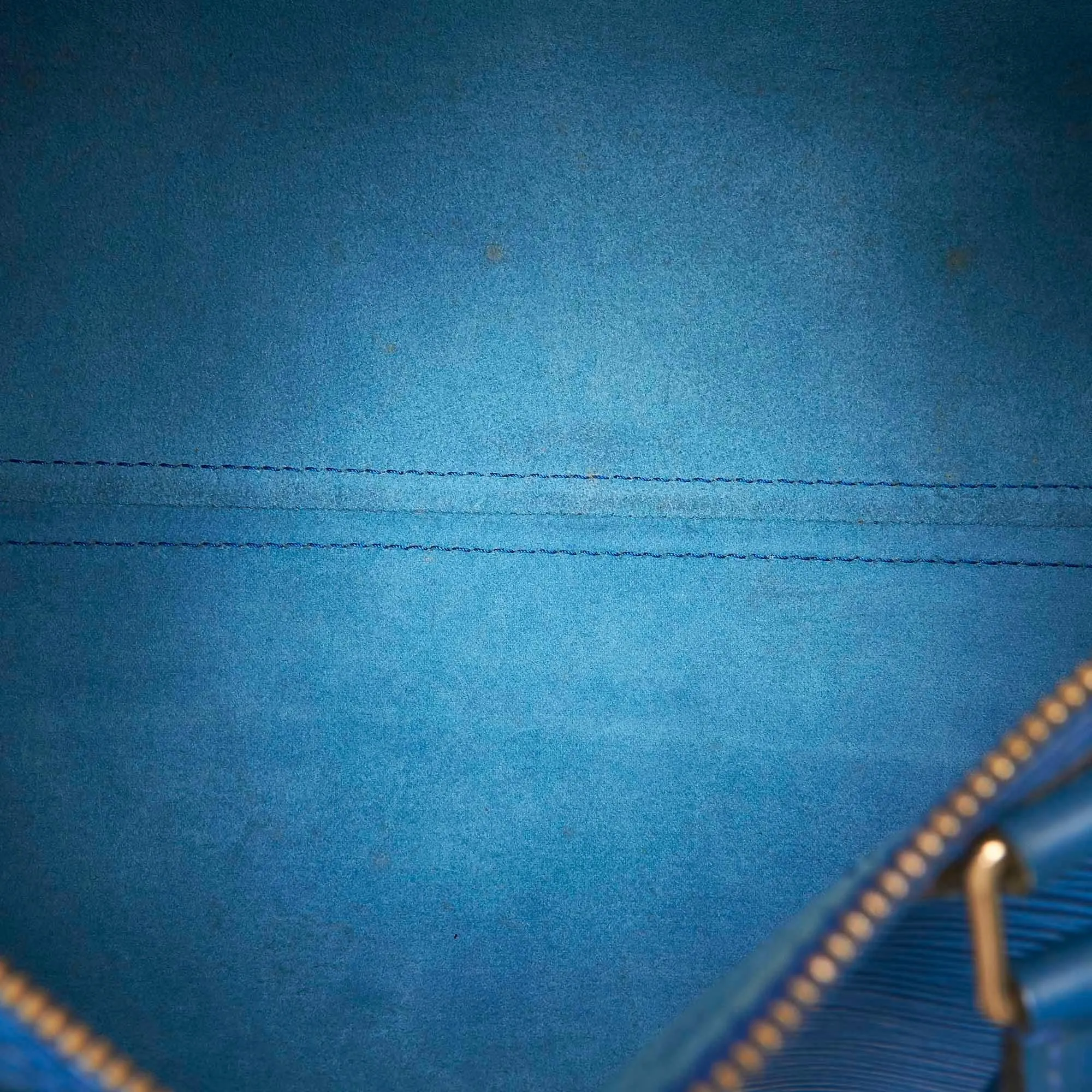 Louis Vuitton Epi Leather Speedy 30 Satchel (SHG-11990)
