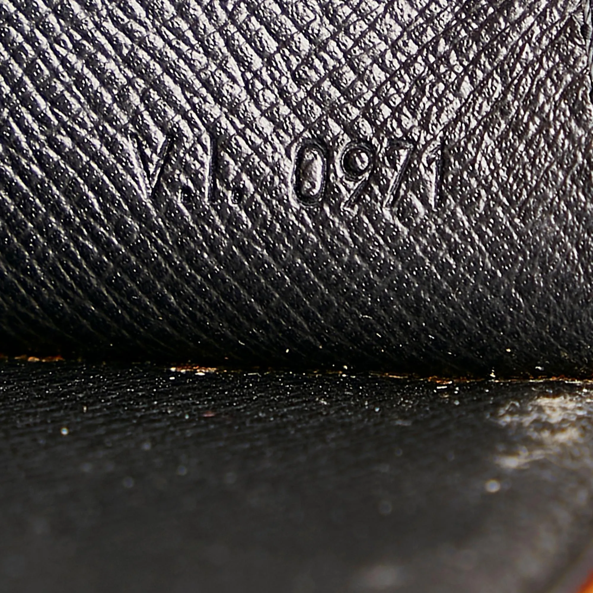 Louis Vuitton Epi Pochette Jour GM (SHG-30793)