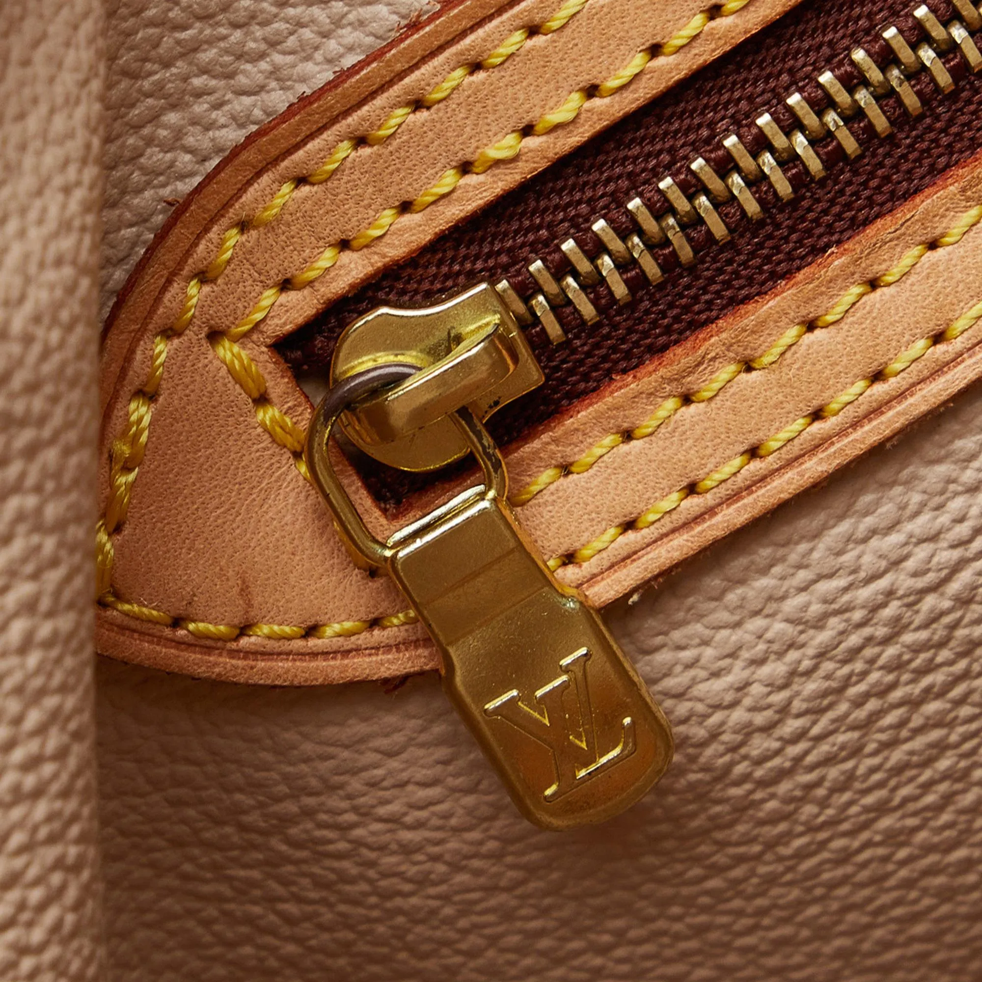Louis Vuitton Monogram Bucket GM (SHG-q2t1tM)