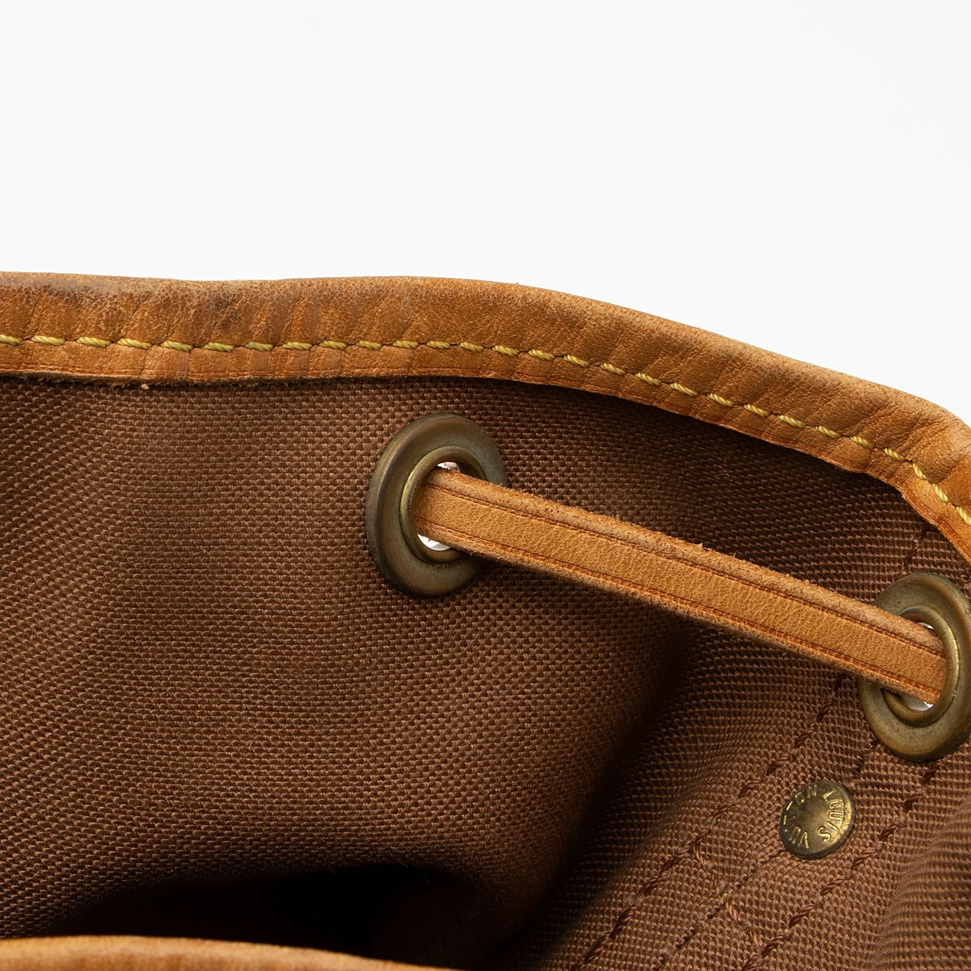 Louis Vuitton Monogram Canvas Petit Noe Shoulder Bag (SHF-qUiBgQ)