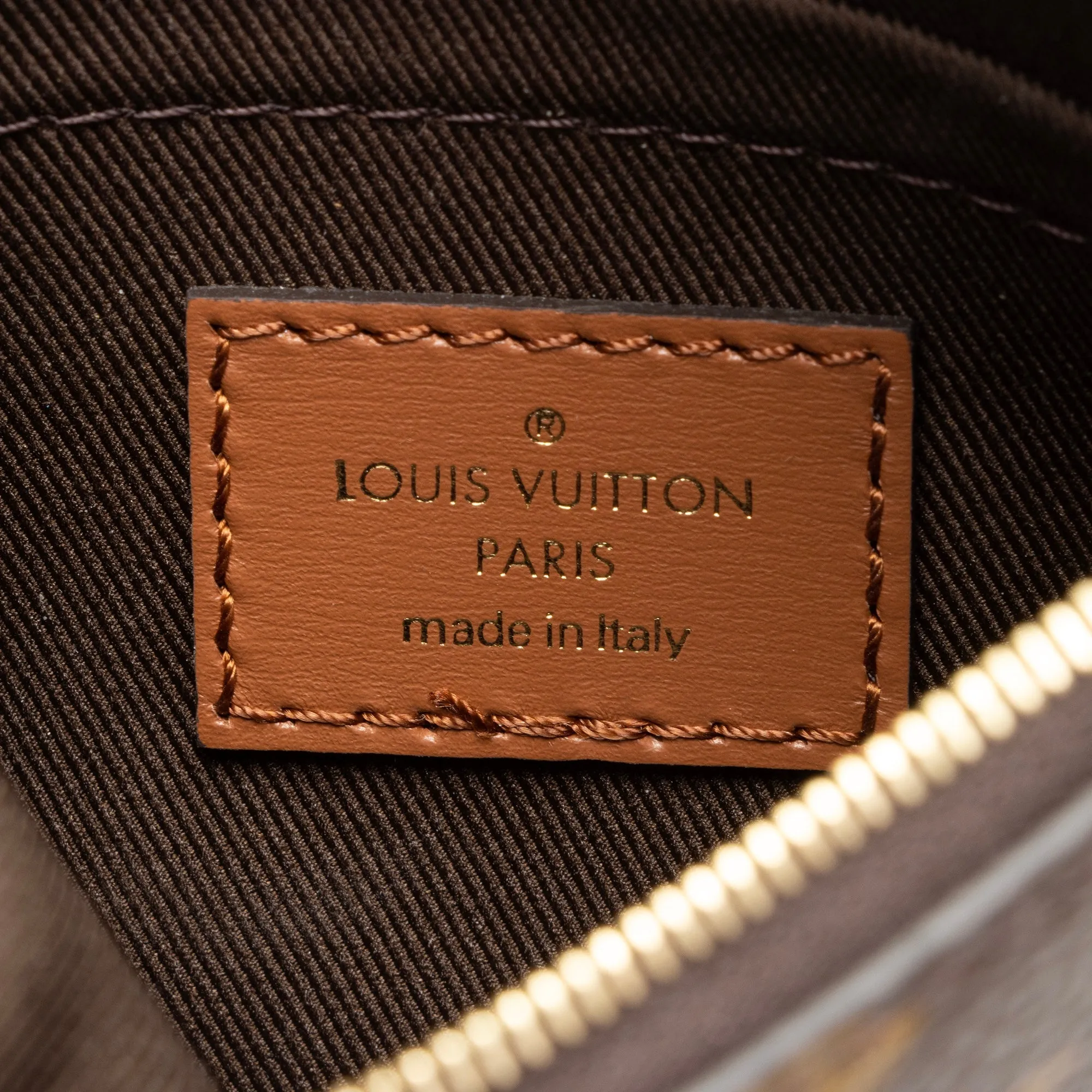 Louis Vuitton Monogram Canvas PM Pochette (SHF-uZflnW)