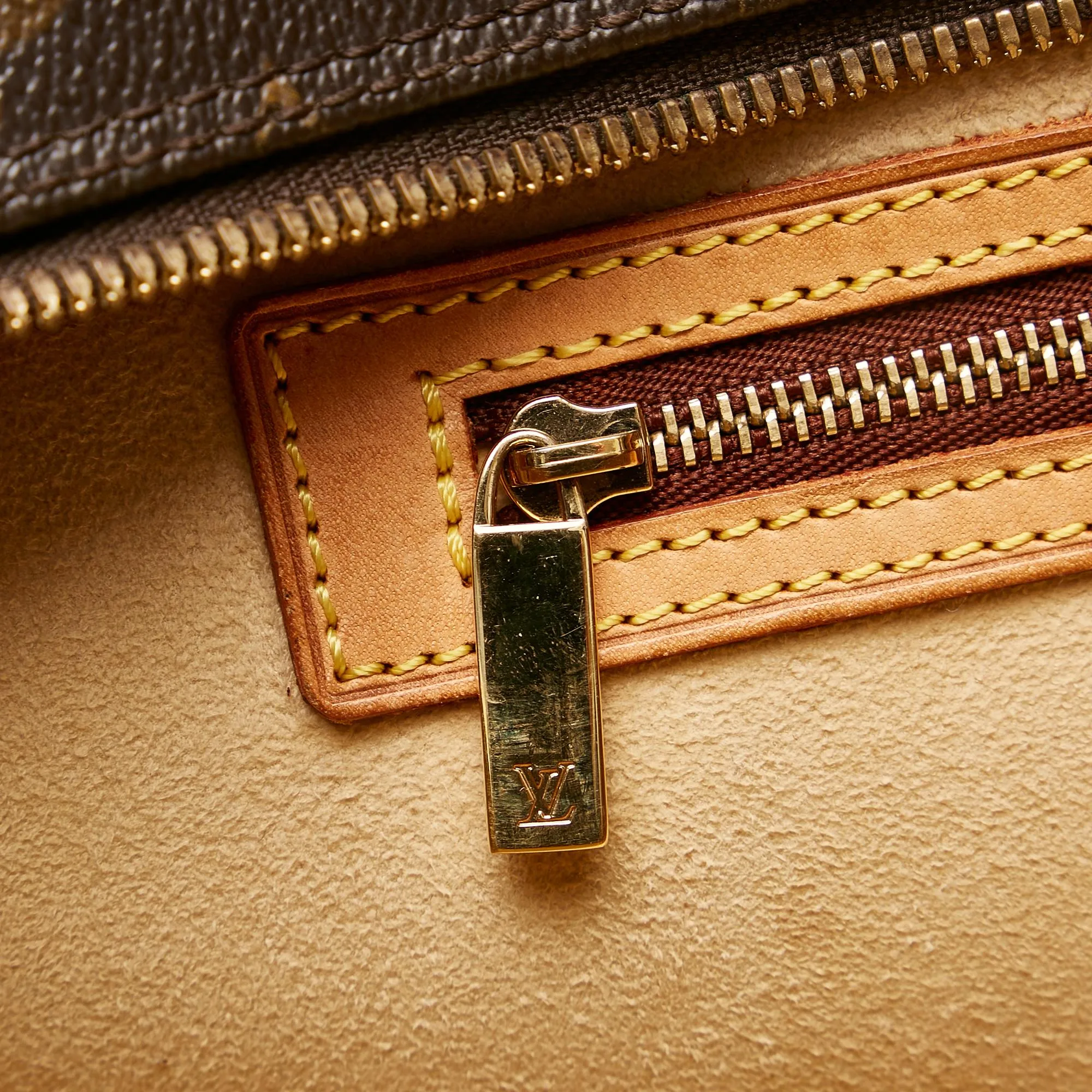Louis Vuitton Monogram Cite GM (SHG-34269)