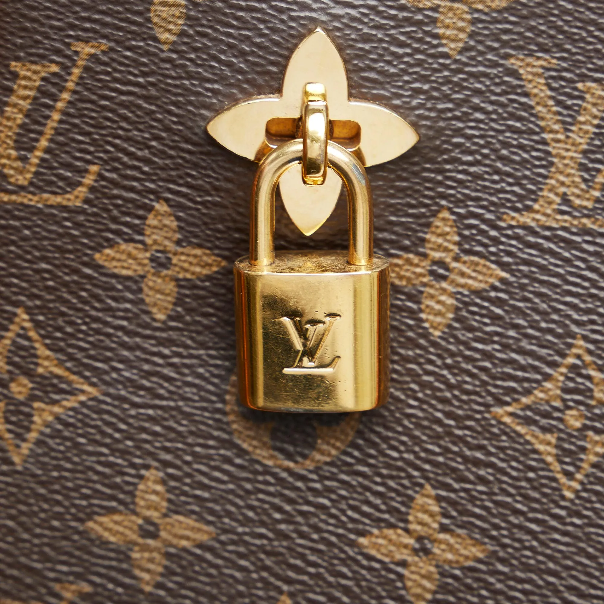 Louis Vuitton Monogram Flower Tote (SHG-Ray5uZ)