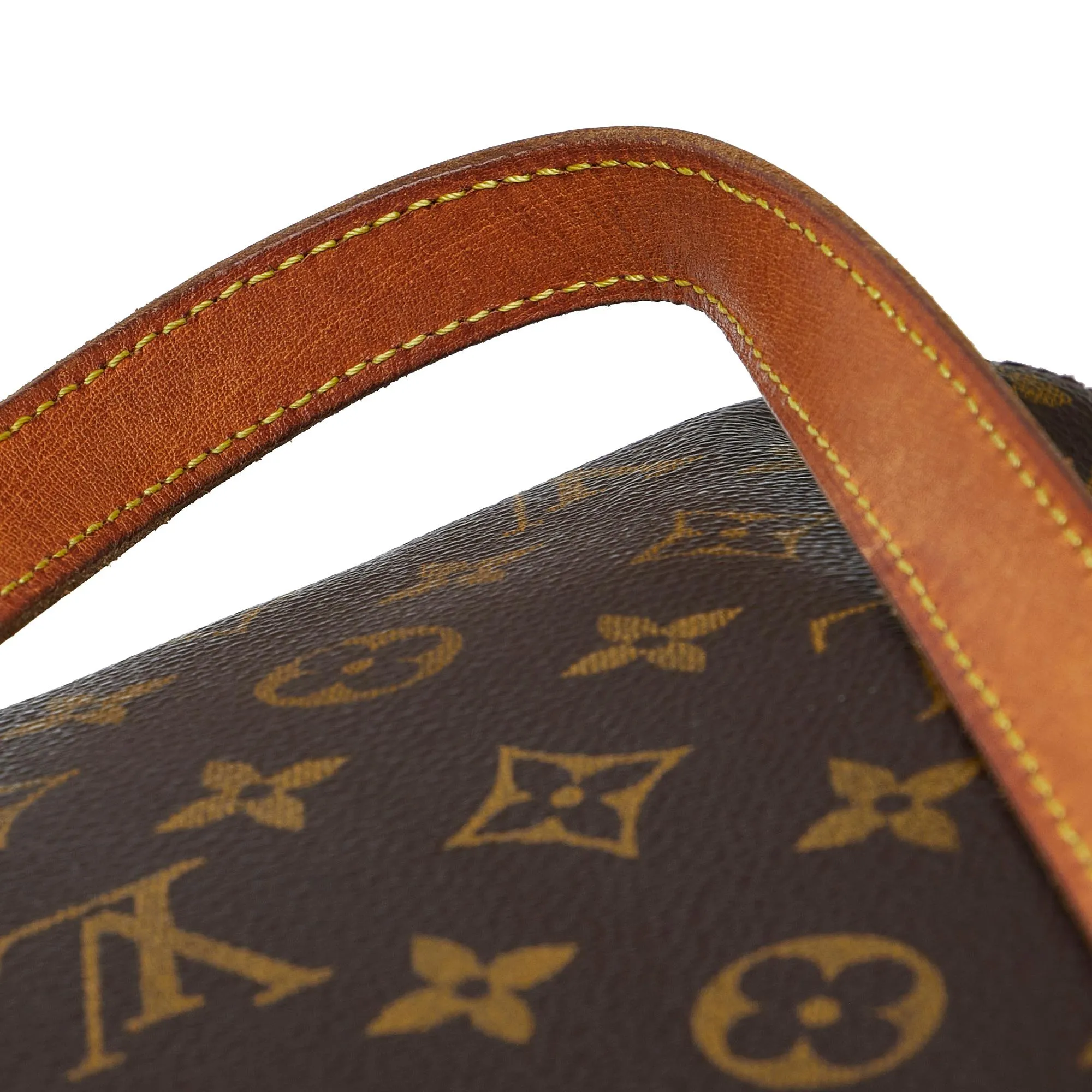 Louis Vuitton Monogram Luco (SHG-gAV1hK)