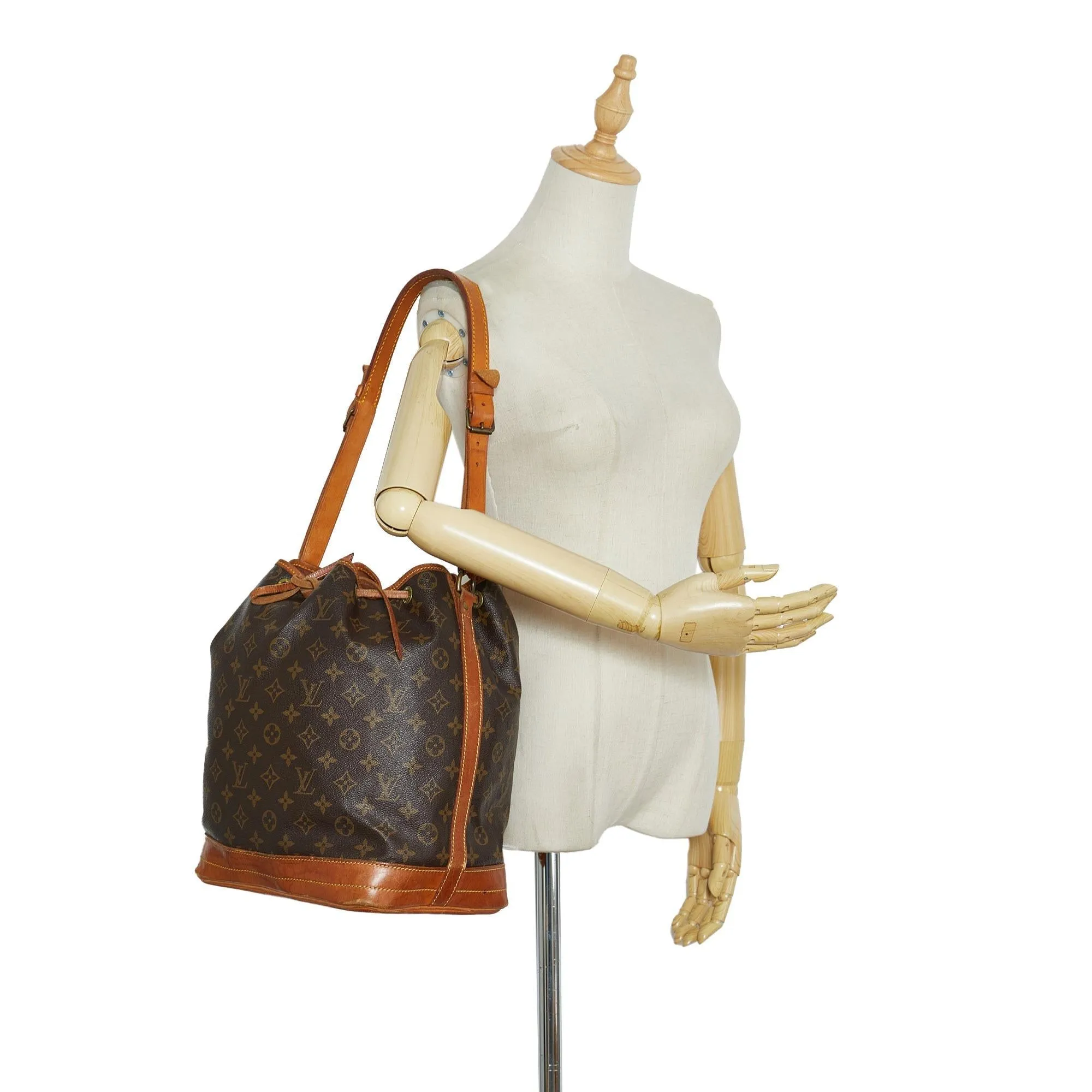 Louis Vuitton Monogram Noe GM (SHG-Ob7i2y)