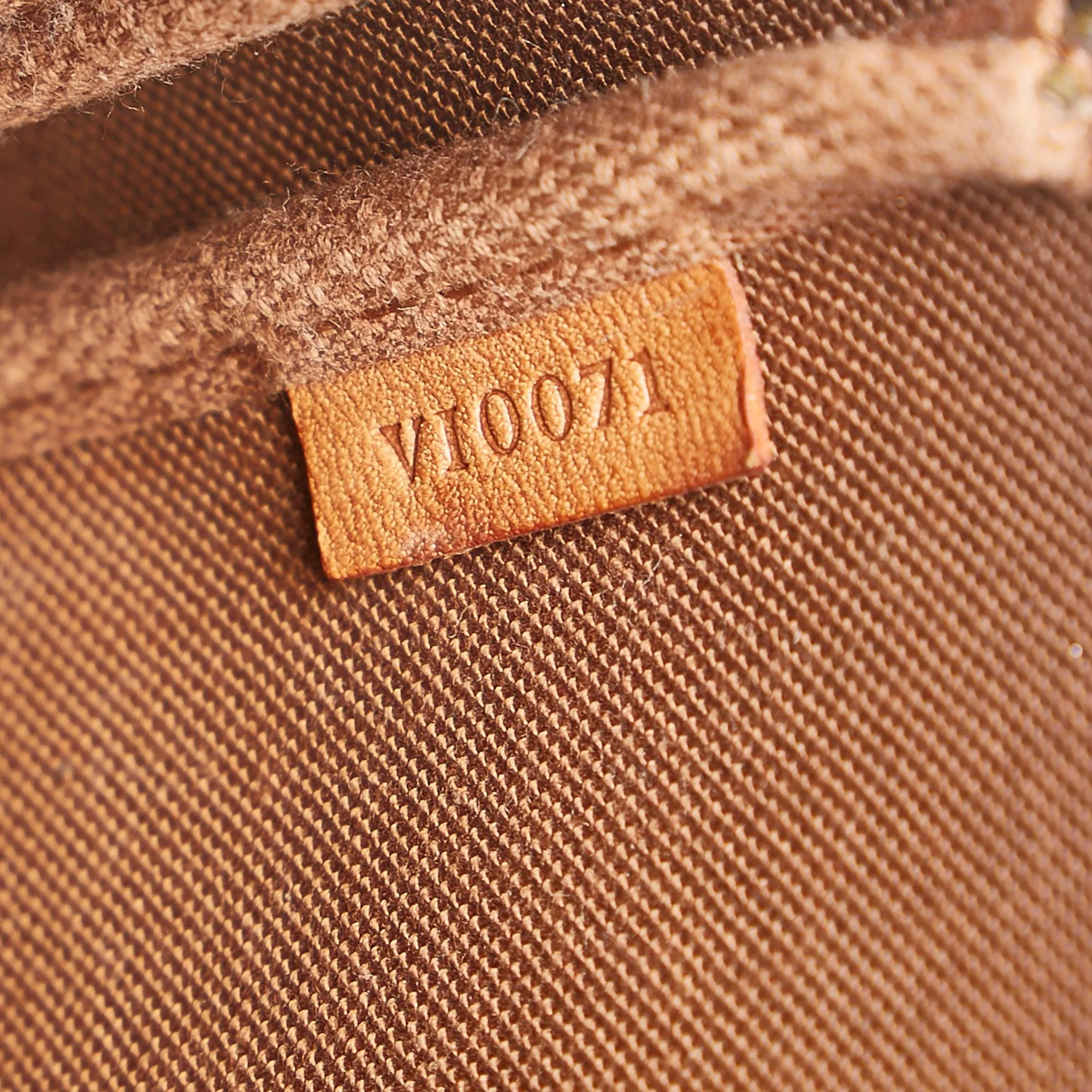 Louis Vuitton Monogram Pochette Accessoires (SHG-35623)