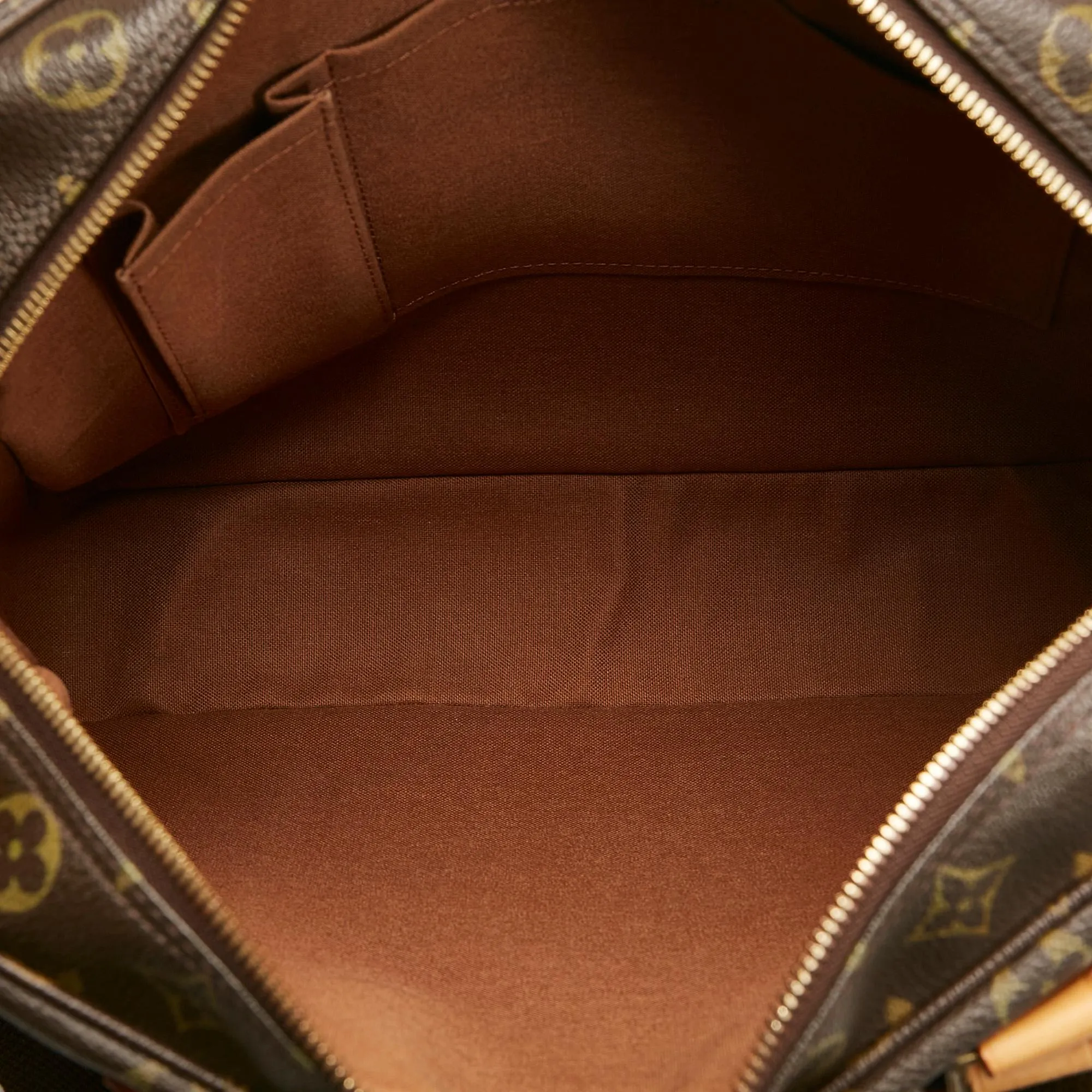 Louis Vuitton Monogram Sac Bosphore (SHG-37831)