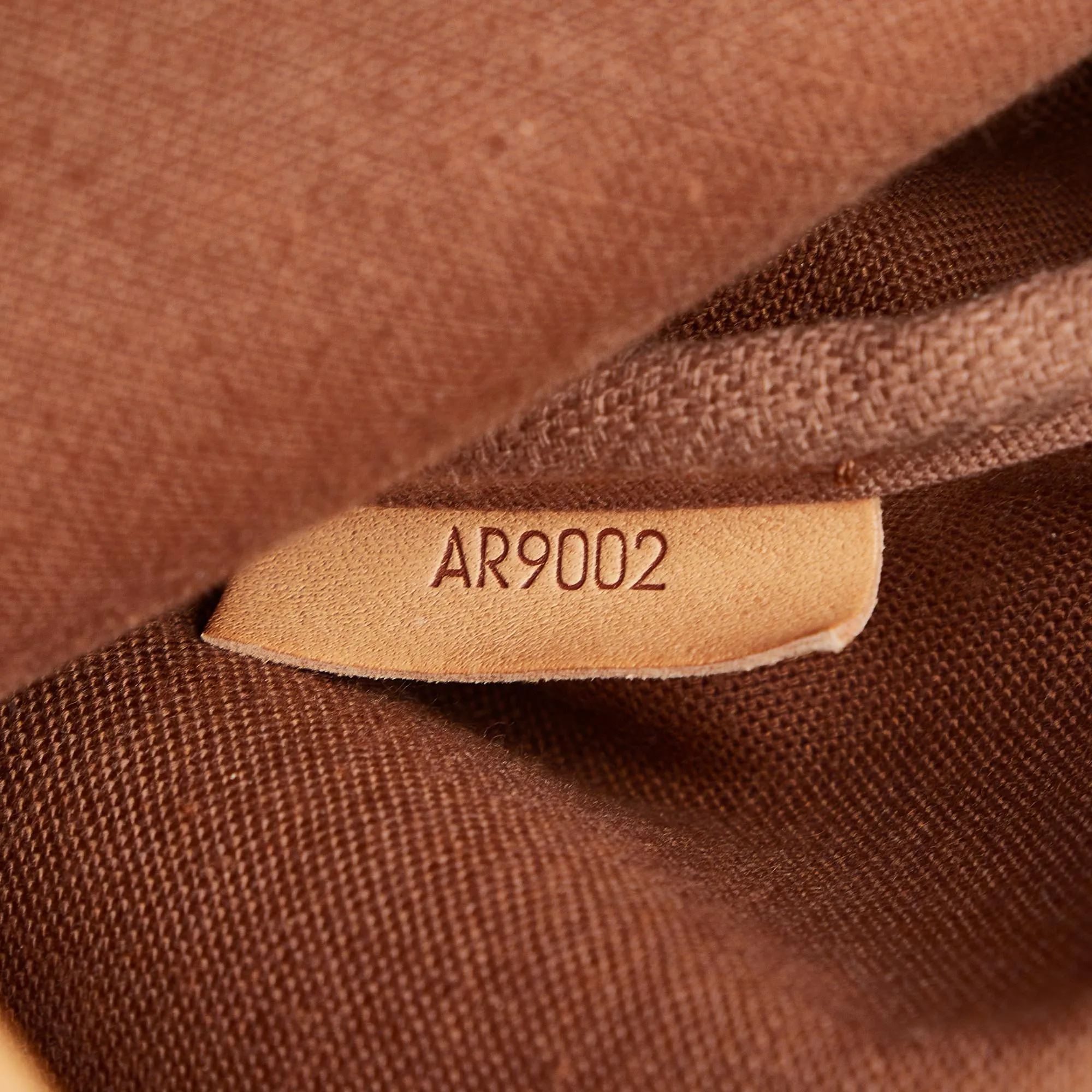 Louis Vuitton Monogram Saumur 35 (SHG-Hp526P)