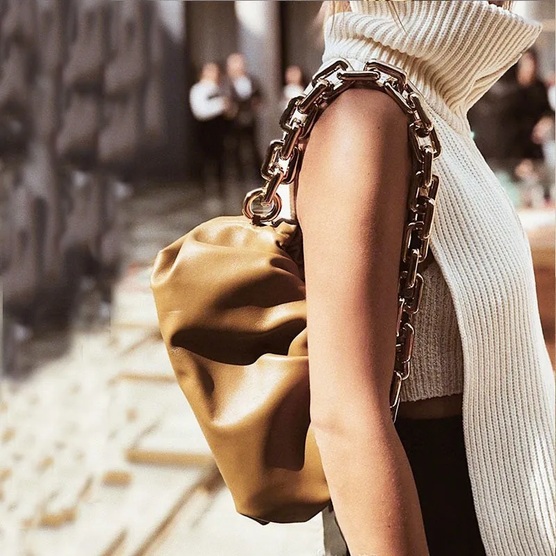 Luxurious hand crossbody bag For Women