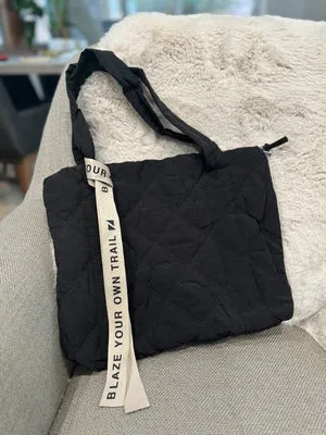 QUILTED SHOULDER BAG