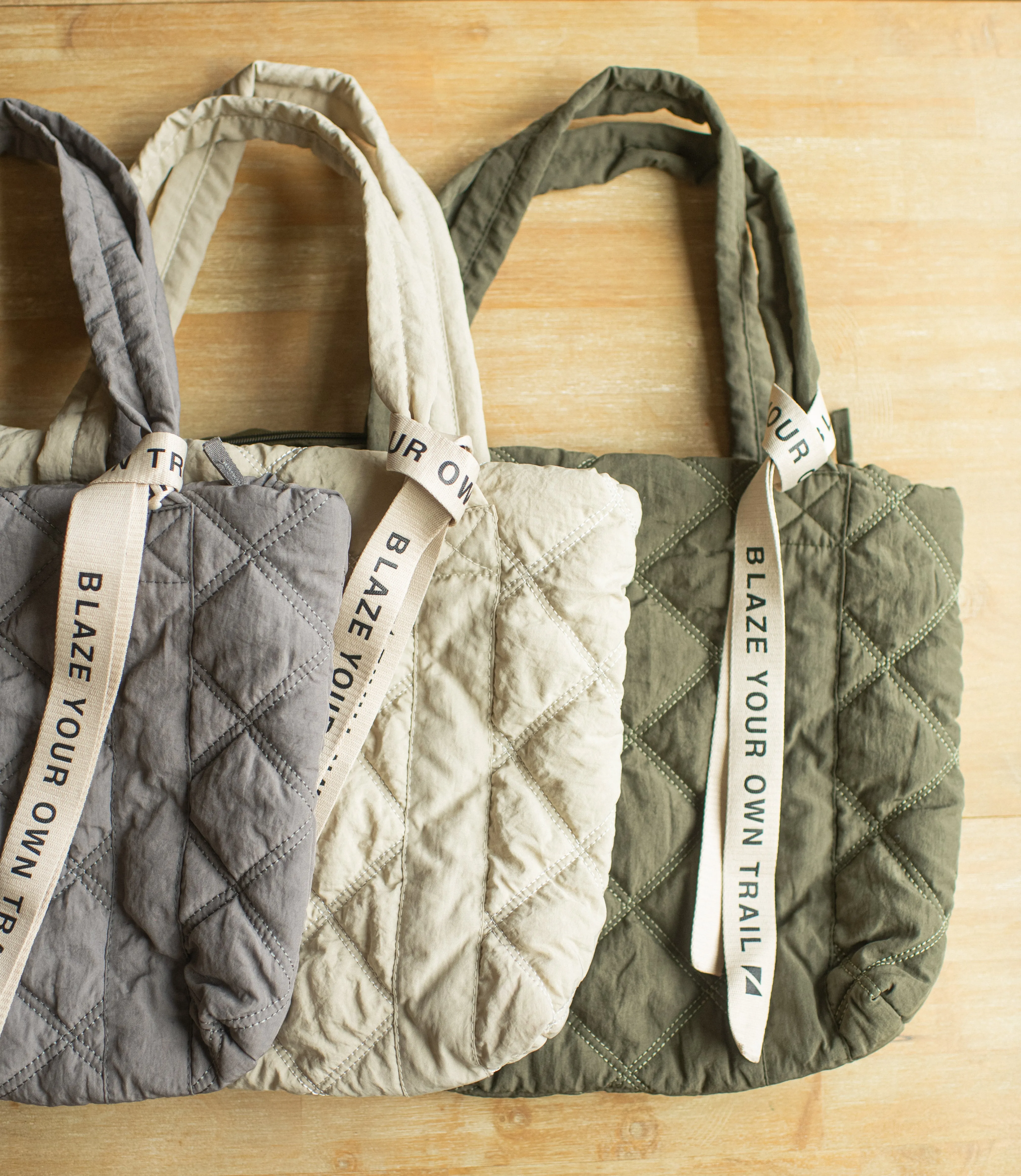 QUILTED SHOULDER BAG